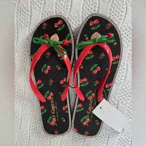 Juicy Couture Cherry Slurpy Cream Flip flops